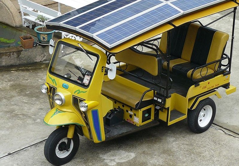 Solar Powered E-Rickshaw